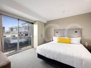 Charming APARTMENT 1309/452 Saint Kilda Road, Melbourne,...