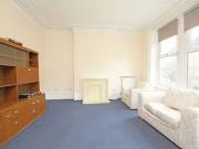 Unique Flat to rent in Connaught Road, London N4