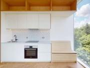 Cheap Flat to rent in Great West Road, Brentford TW8