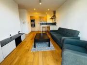 Unique Flat to rent in Jefferson Place, 1 Fernie Street,...