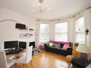 For Rent! Flat to rent in Manstone Road, Cricklewood NW2