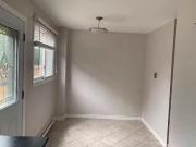 Charming Highview 22 226 Highview Ave West