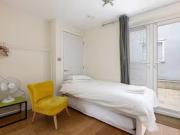 Charming property to let in Sandycombe Road, Richmond,... Charming property to let in Sandycombe Road, Richmond,...