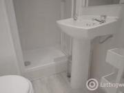 Charming Property to rent in Raeburn Place