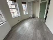Charming Studio flat for rent in Purbeck Road,...