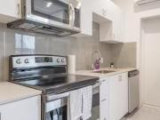 For Rent! Unit 5223 5219 Saint Urbain