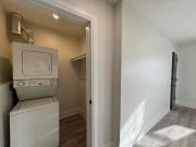 Charming UNIT 6 931 Main St east