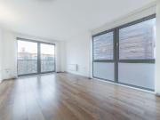 Deals Gateway, Deptford SE13, 1 bed flat to rent, £1,600...