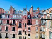 Début rue Cardinet: Studio lumineux en étage élevé,...