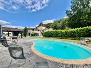 Découvrez cette magnifique maison en pierres de 241,66...