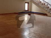 Defence 1000 Yards Beautiful Bungalow For Rent Prime...