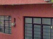 DEL FRESNO CASA A UNAS CUADRAS DEL MERCADO DE ABASTOS