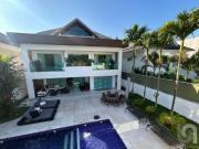 DEL LAGO 760 metros quadrados com 4 Suítes Mobiliada