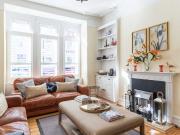Delightful 2 Bed Fulham Apt Nr the River Thames Delightful 2 Bed Fulham Apt Nr the River Thames