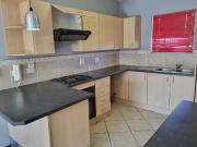 Delightful 2 Bedroom apartment in Kenwick Close