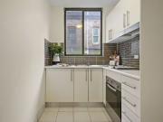 Delightful Furnished Studio with Carspace & Storage Room
