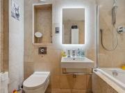 Delightful one bedroom apartment near Isleworth station