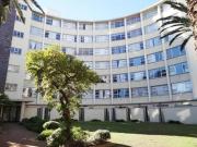 delightful studio apartment on the m.