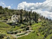 Delizioso borgo di circa 640 mq con attività ricettiva e...