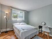 Deluxe Basic Mission Hill