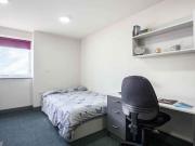 Deluxe Wet Room Studio D Has an Apartment