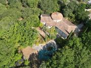 Demeure de caractère de 262 m² sur 3 980 m² de terrain...