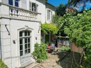 Demeure de caractère proche des remparts