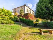 Demeure du XVI eme siècle avec domaine attenant