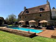 Demeure XVe avec piscine sur 2264 m2 250m² La Châtre
