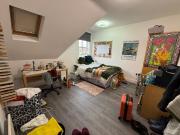 Denison Road, Victoria Park, £161pppw