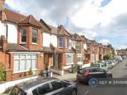 Denmark Hill, London, 2 Bedroom Flat