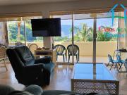 Depa con terraza y vista a los jardines y alberca