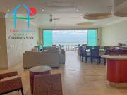 Depa en renta vacacional en Playa Diamante con terraza y...