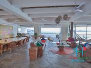 Depa en venta con Terraza y vista panorámica a toda la bahía