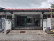 Depan padang Rumah Meru Perdana FOR SALE