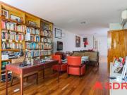 Deparatamento 2 ambientes reciclado en Ayacucho y Alvear...