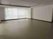 DEPARTAMENTO 195 m2, QUITO TENIS 3 DORMITORIOS CON BAÑO