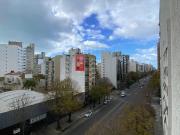 DEPARTAMENTO 1 AMB AL FRENTE, CON VENTANAL, EN EDIFICIO...