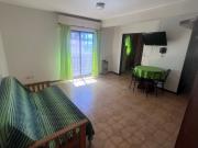 Departamento 1 amb con espacio cochera. Zona Varese