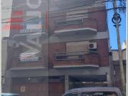 Departamento 1 ambiente al frente con balcón