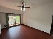 Departamento 2 amb al frente con balc+on