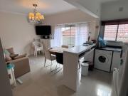 Departamento 2 amb con cochera y patio. Zona Varese