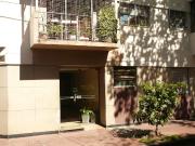 Departamento 2 Amb. con Patio y Lavadero Flores