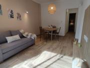 DEPARTAMENTO 2 AMBIENTES A LA CALLE CON BALCON SALIENTE,...