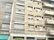 Departamento 2 Ambientes Alsina y Colon