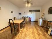 Departamento 2 ambientes amplio en Villa del Parque Venta