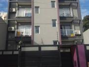 DEPARTAMENTO 2 AMBIENTES COMODO CON COCHERA