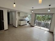 Departamento 2 ambientes con balcón al frente en...