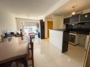 Departamento 2 ambientes con balcón Edificio con...