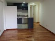 Departamento 2 ambientes con balcón, patio y 2 baños...